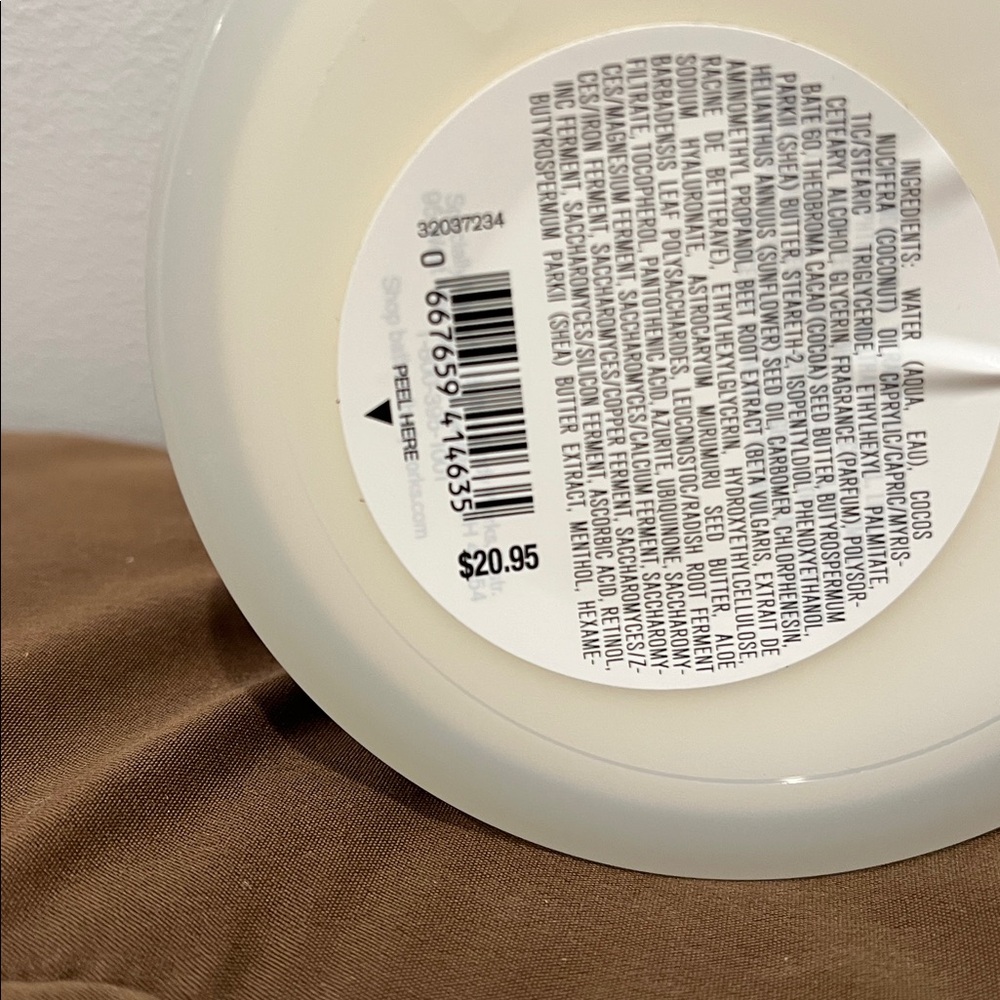 Bath and Bodyworks Ultra Hydration Body Butter NWT! - Picture 2 of 3